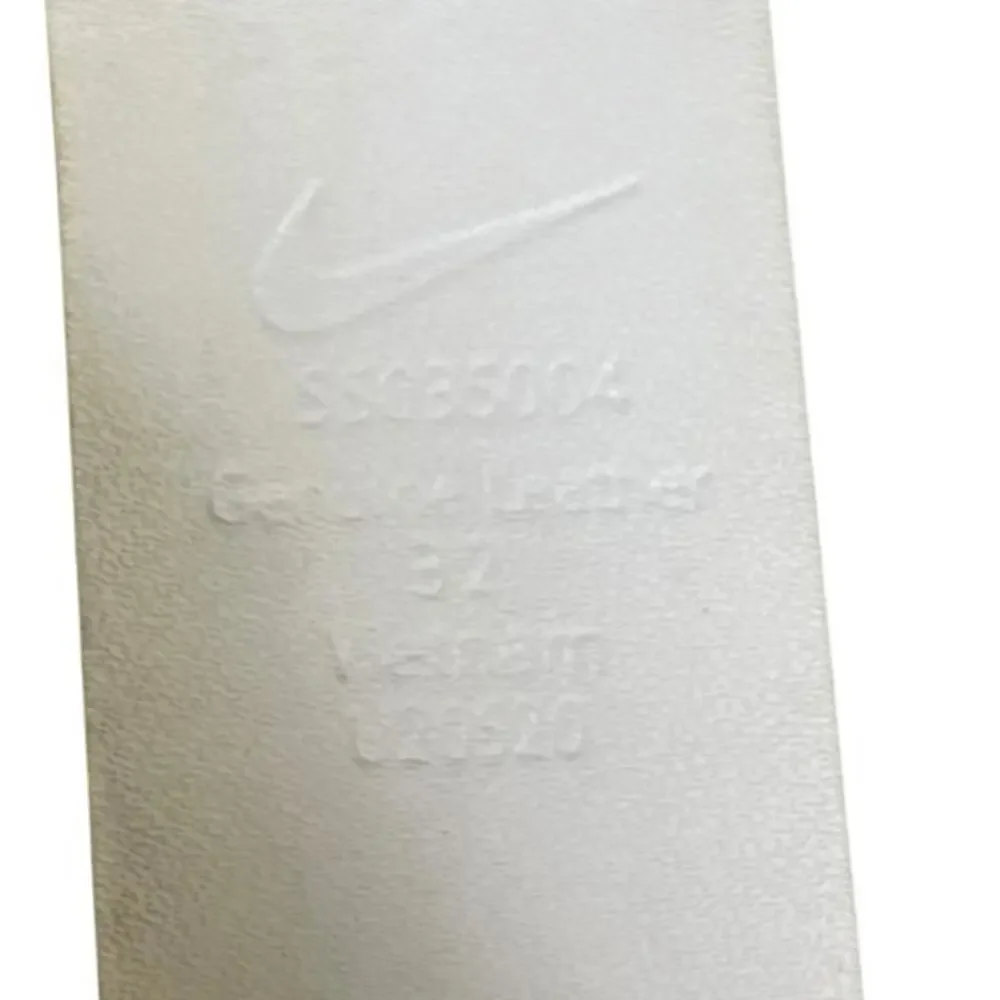 Nike Men’s Genuine Leather Carbon Fiber Belt Size-32